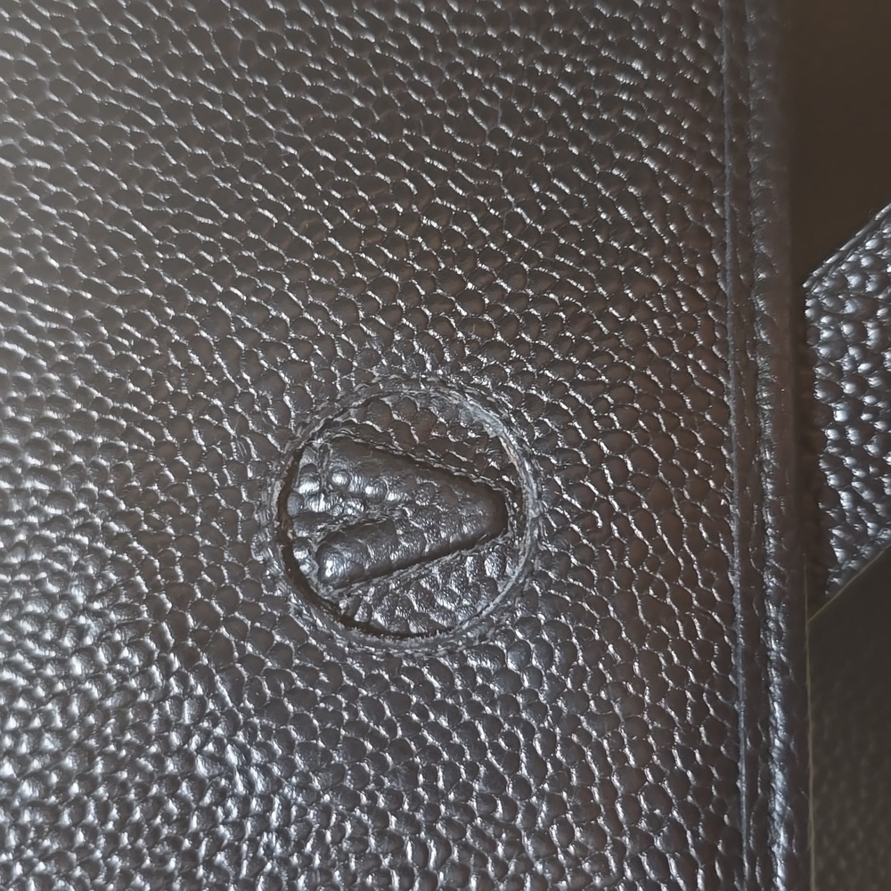 Elegant Mario Valentino Black Leather Unisex Shoulder Bag - Picture 8 of 8